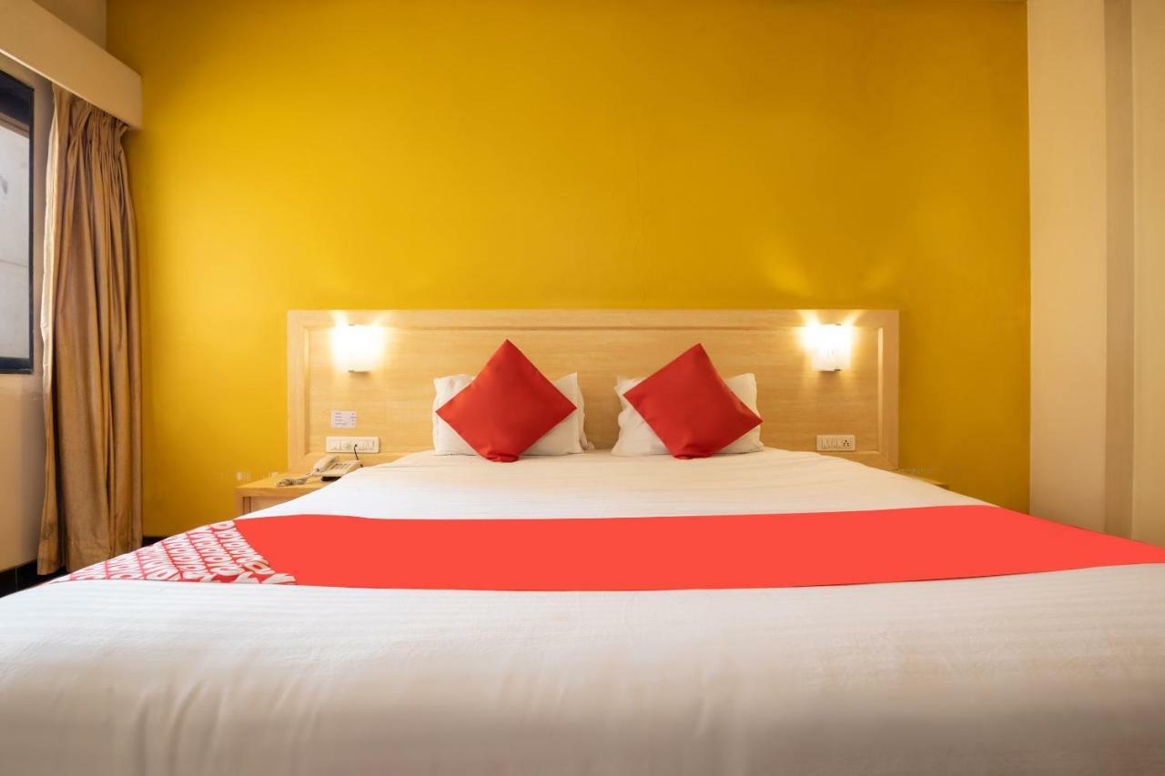 Oyo 44695 Hotel Mango Sawantwadi Buitenkant foto