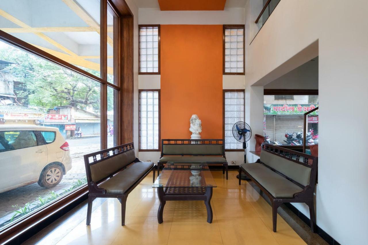 Oyo 44695 Hotel Mango Sawantwadi Buitenkant foto