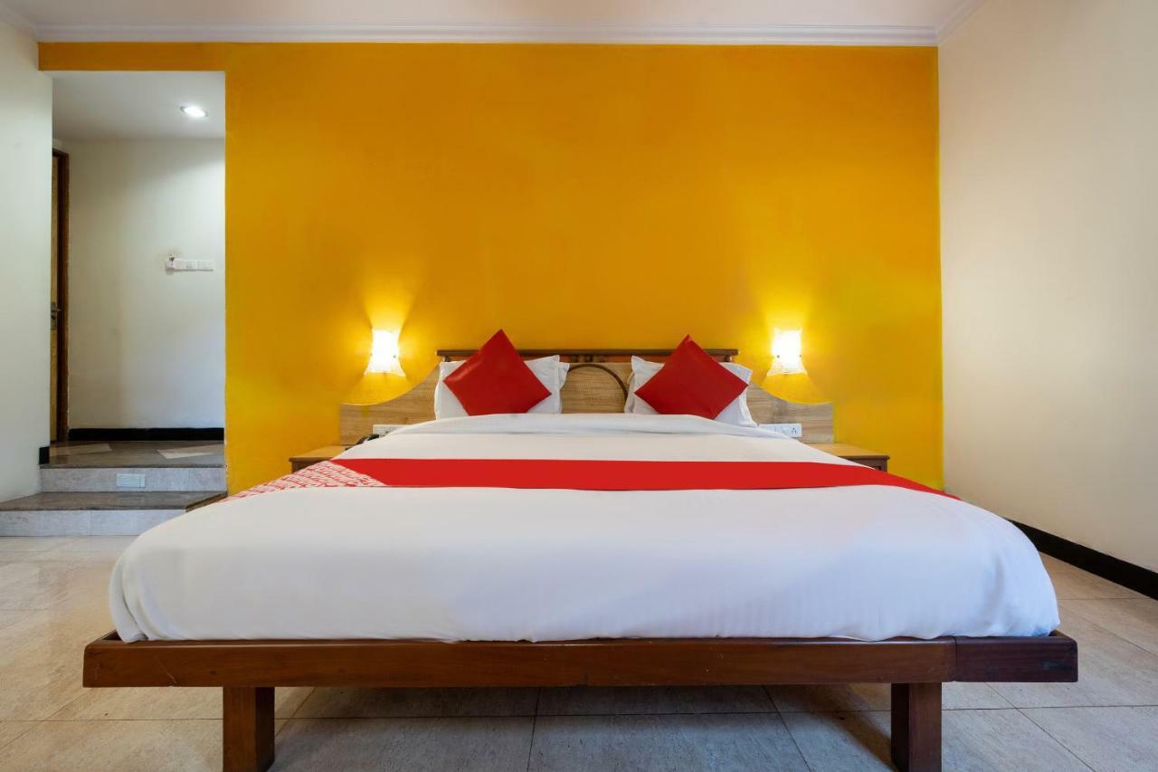 Oyo 44695 Hotel Mango Sawantwadi Buitenkant foto
